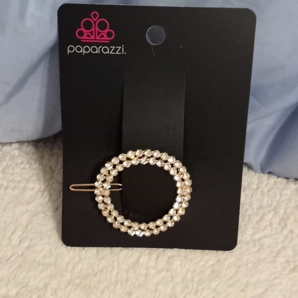 paparazzi Accessories - Innner  Circlet Gold Hair Clip